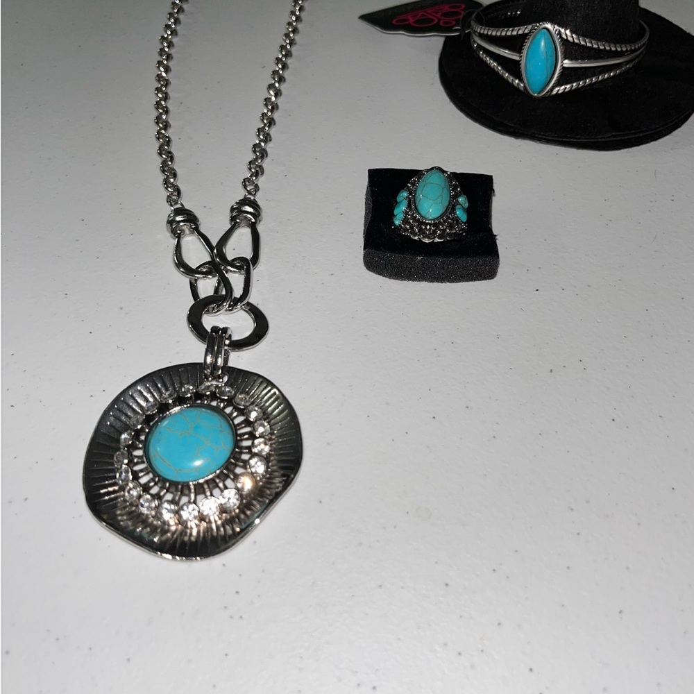 NWT Paparazzi Silver & Turquoise Bundle of 3 Necklace / Bracelet / Ring